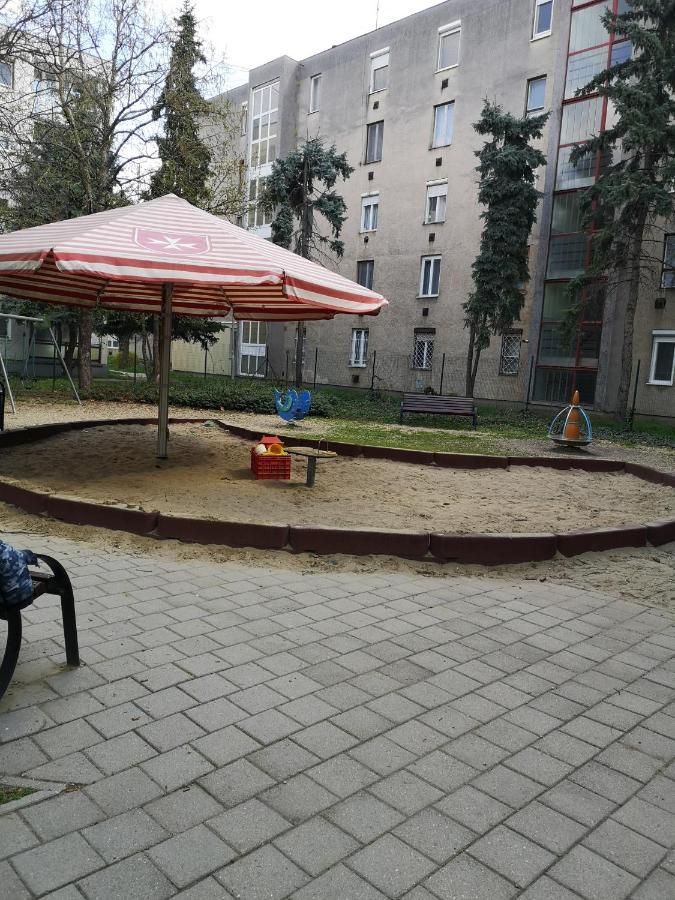 Natasa Apartman Orosháza Extérieur photo
