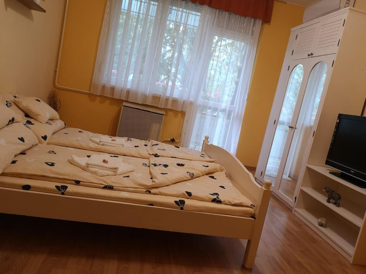 Natasa Apartman Orosháza Extérieur photo