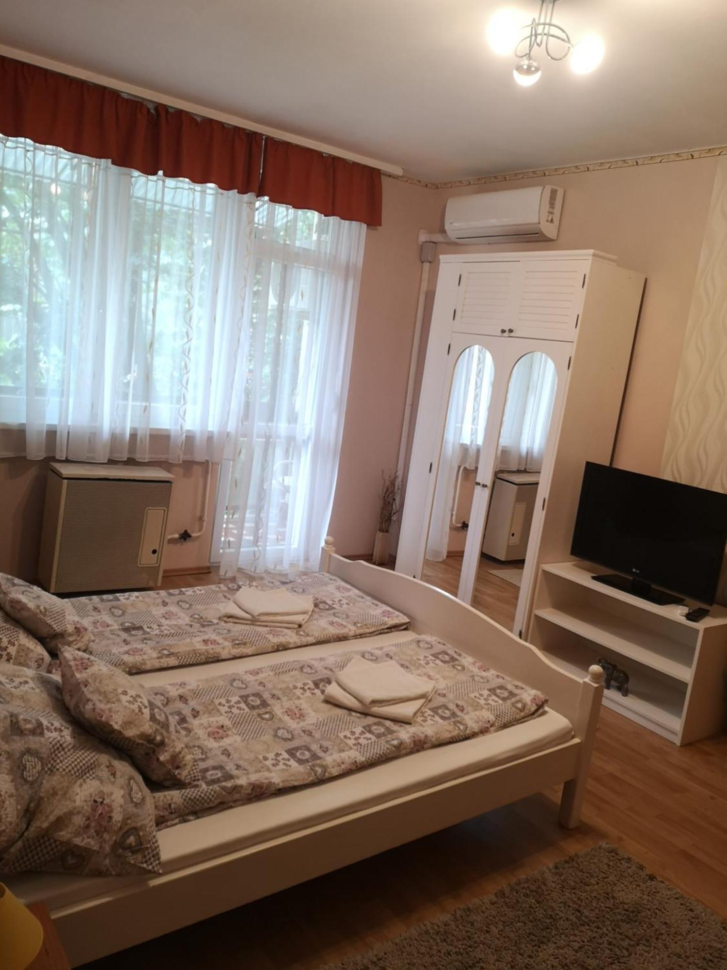 Natasa Apartman Orosháza Extérieur photo